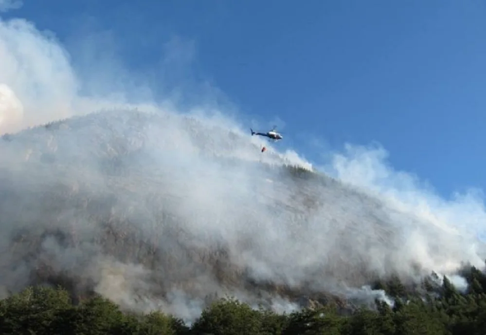 Alerta Roja por incendio forestal en Coyhaique