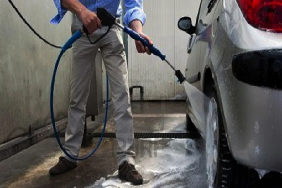  La DPOSS evalúa subir la tarifa del agua sólo a quienes laven vehículos y maquinaria   