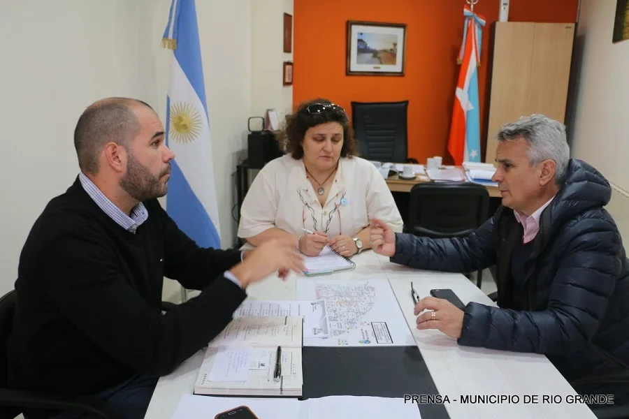 Comercios se suman a los festejos organizados por el Municipio de Río Grande