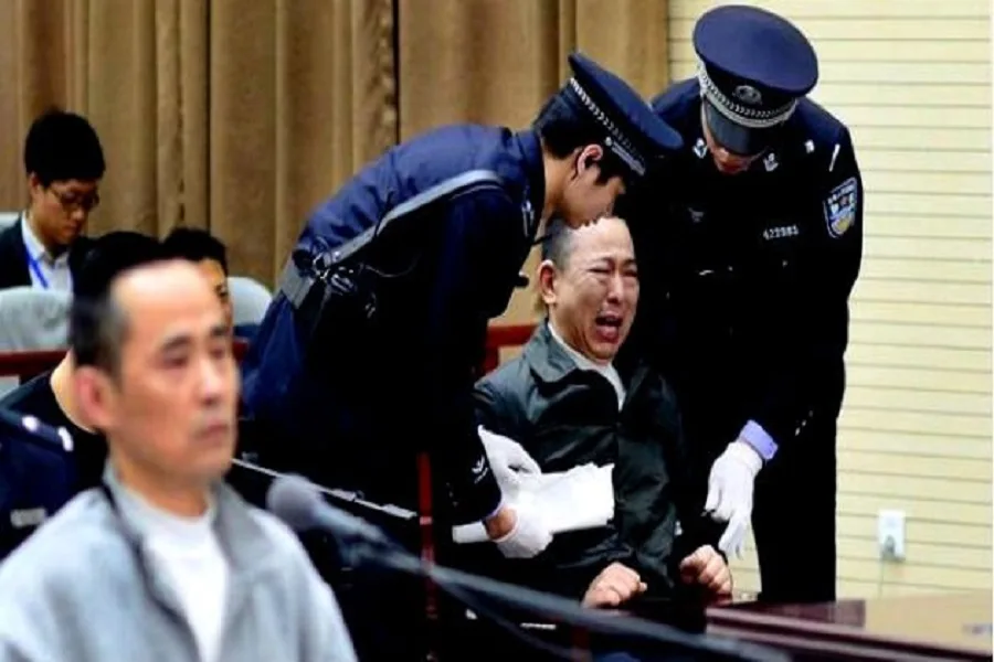 China: Aprueban pena de muerte a Políticos Corruptos