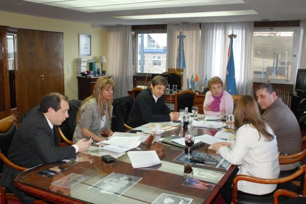 Ríos y Sciurano junto a funcionarios, durante la reunión del miércoles.
