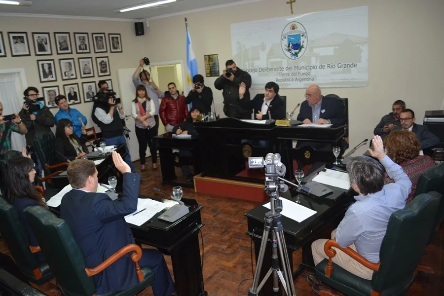 Los Concejales aprobaron los pliegos para licitar el servicio de colectivos