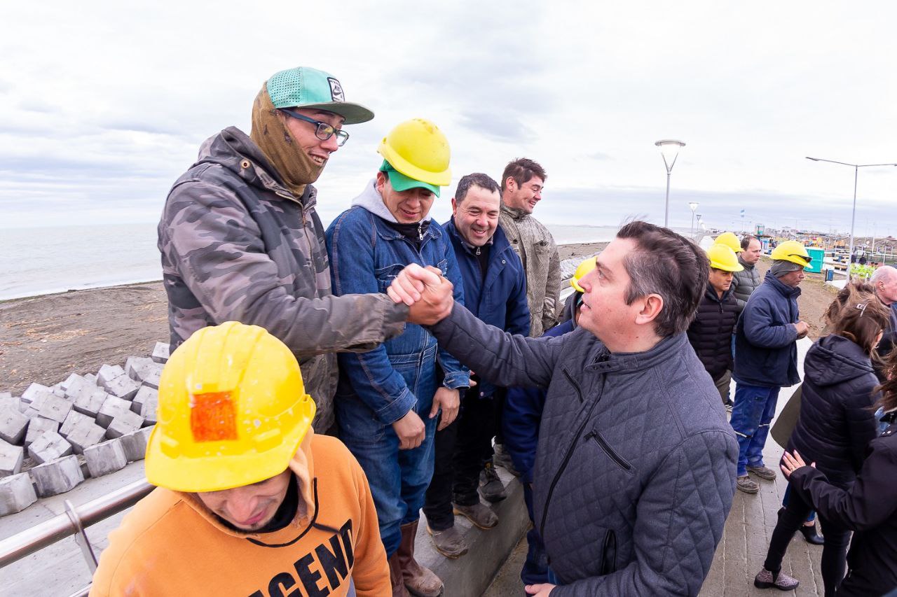 El Intendente de Río Grande reconoció el esfuerzo de los trabajadores en tiempos difíciles